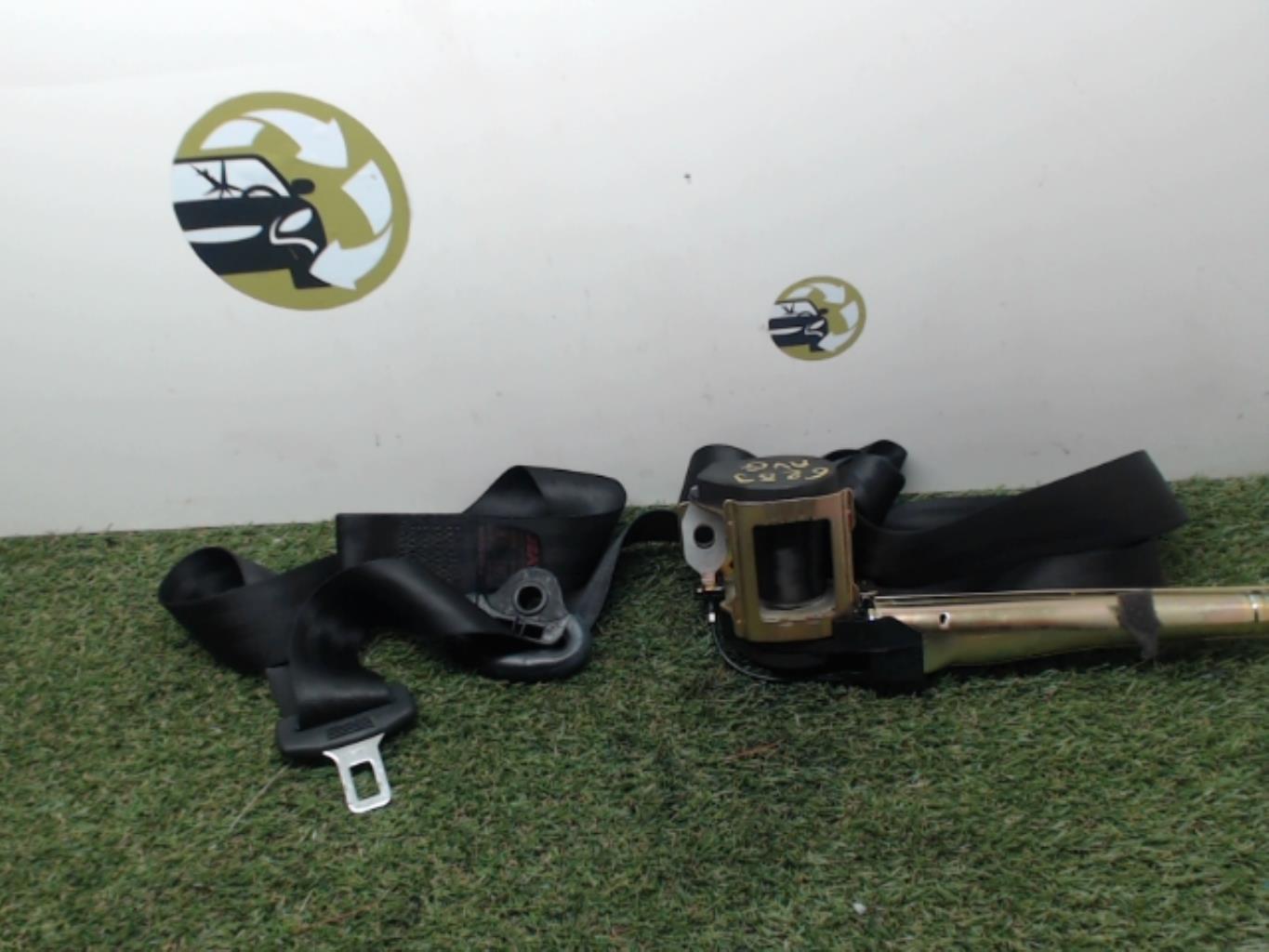 Ceinture avant gauche