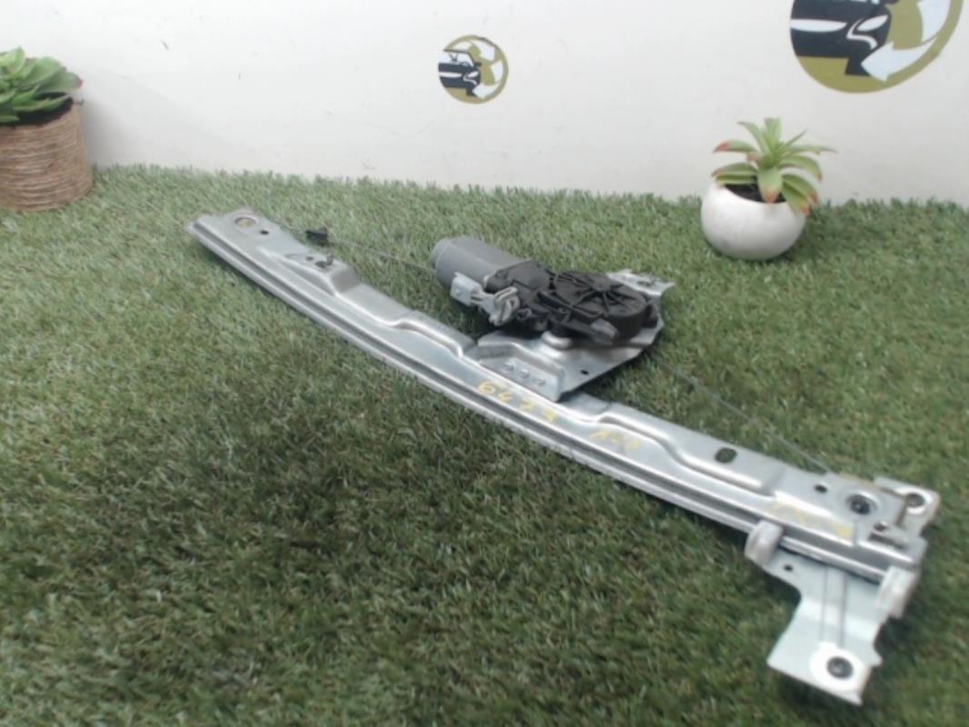 Leve vitre electrique avant droit