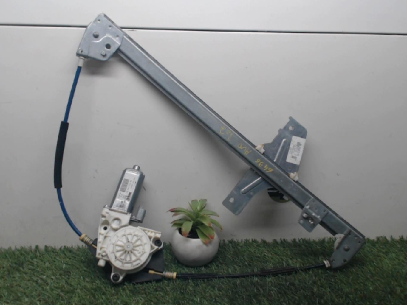 Leve vitre electrique avant droit