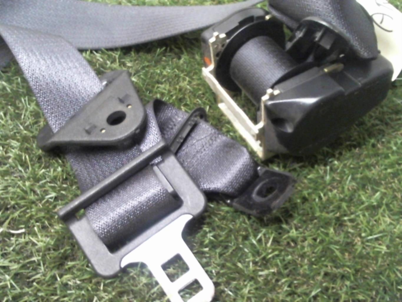 Ceinture arriere droit