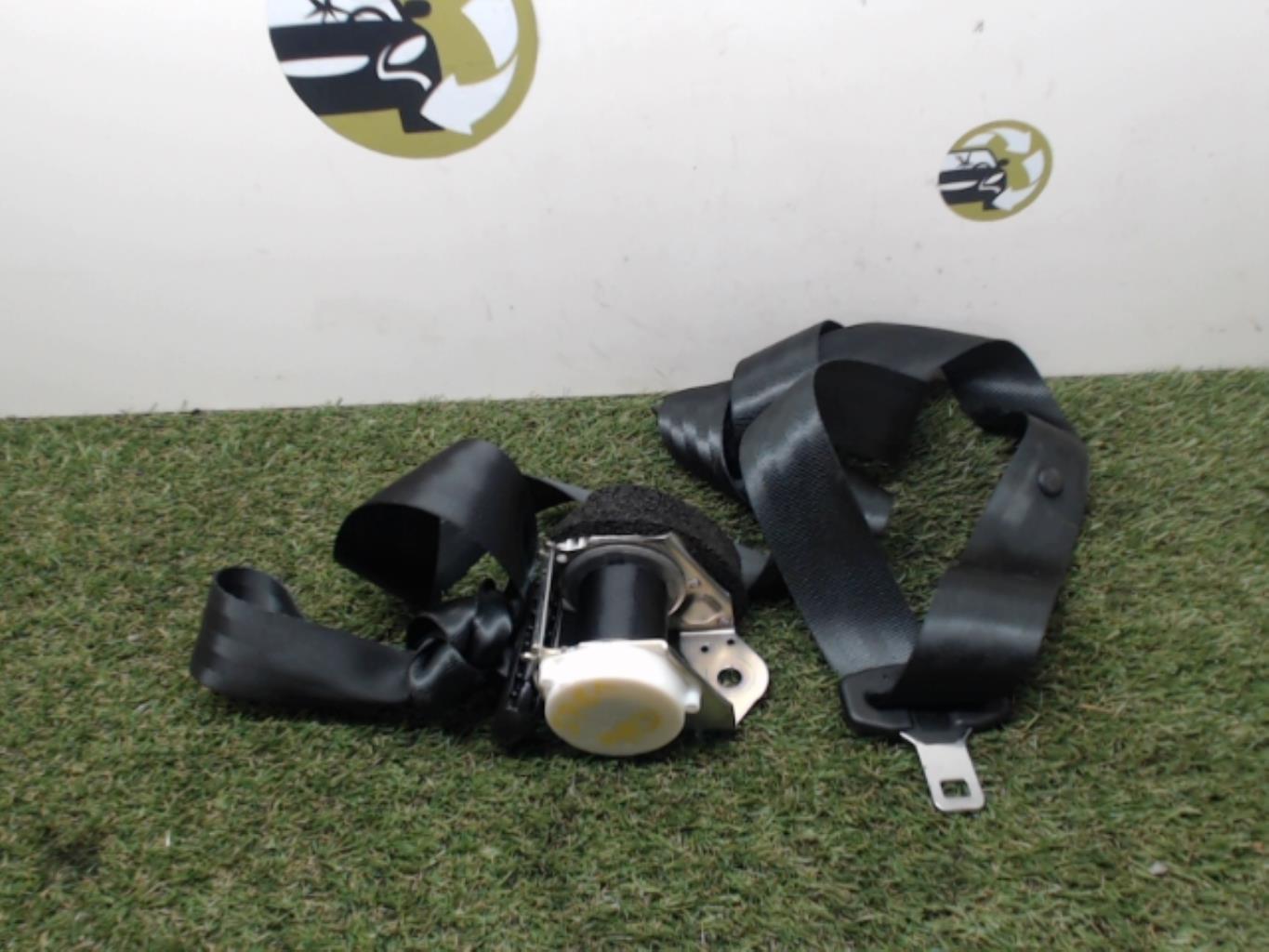 Ceinture arriere droit