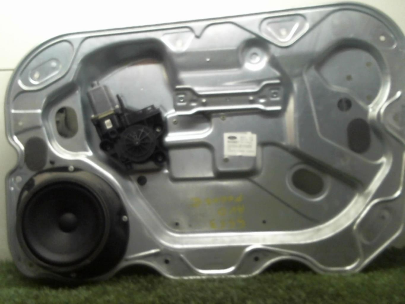 Leve vitre electrique avant droit