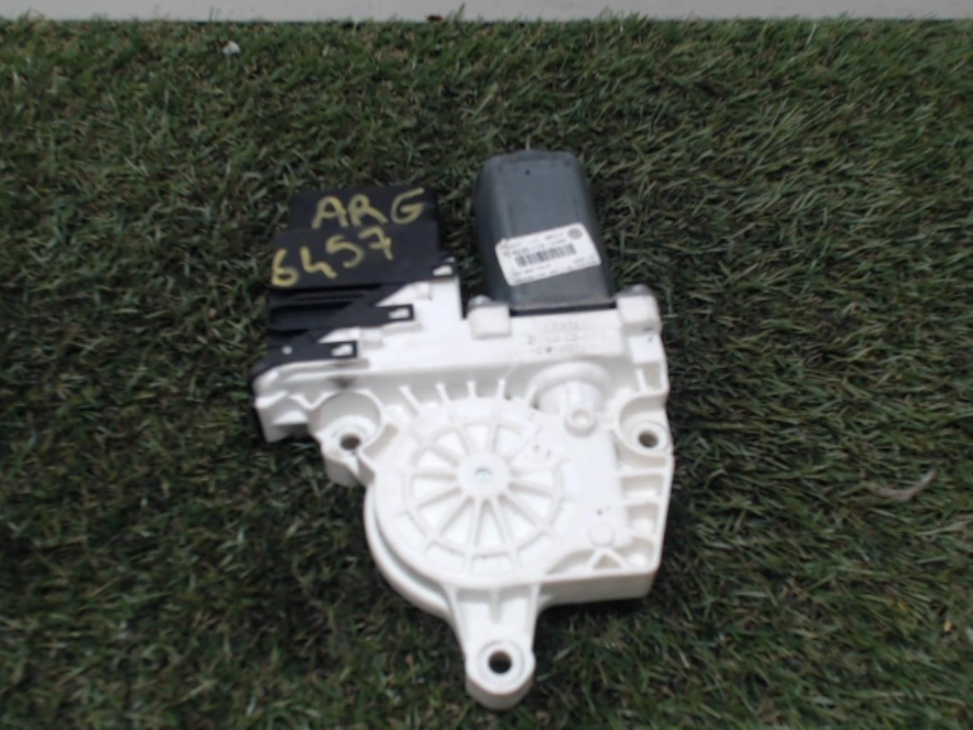 Moteur leve vitre arriere gauche