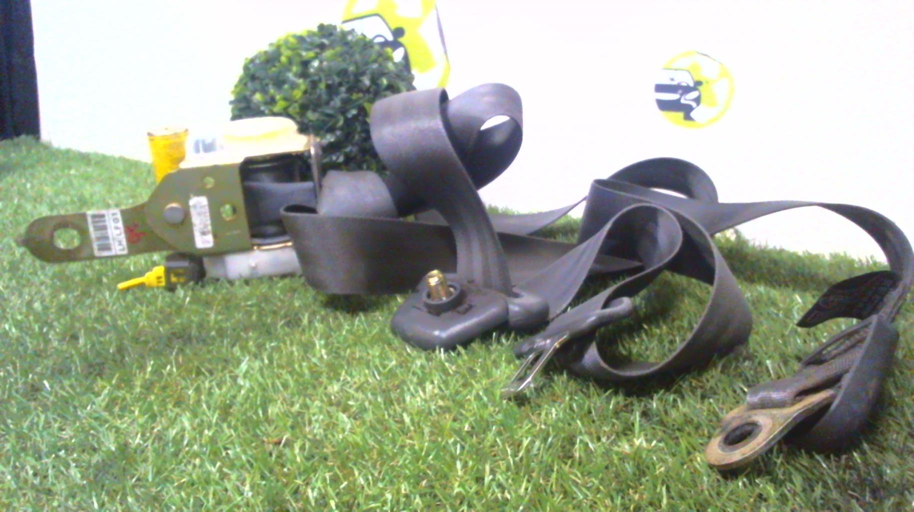 Ceinture avant gauche