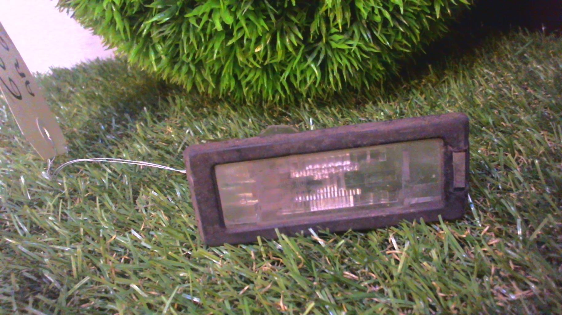 Eclairage de plaque