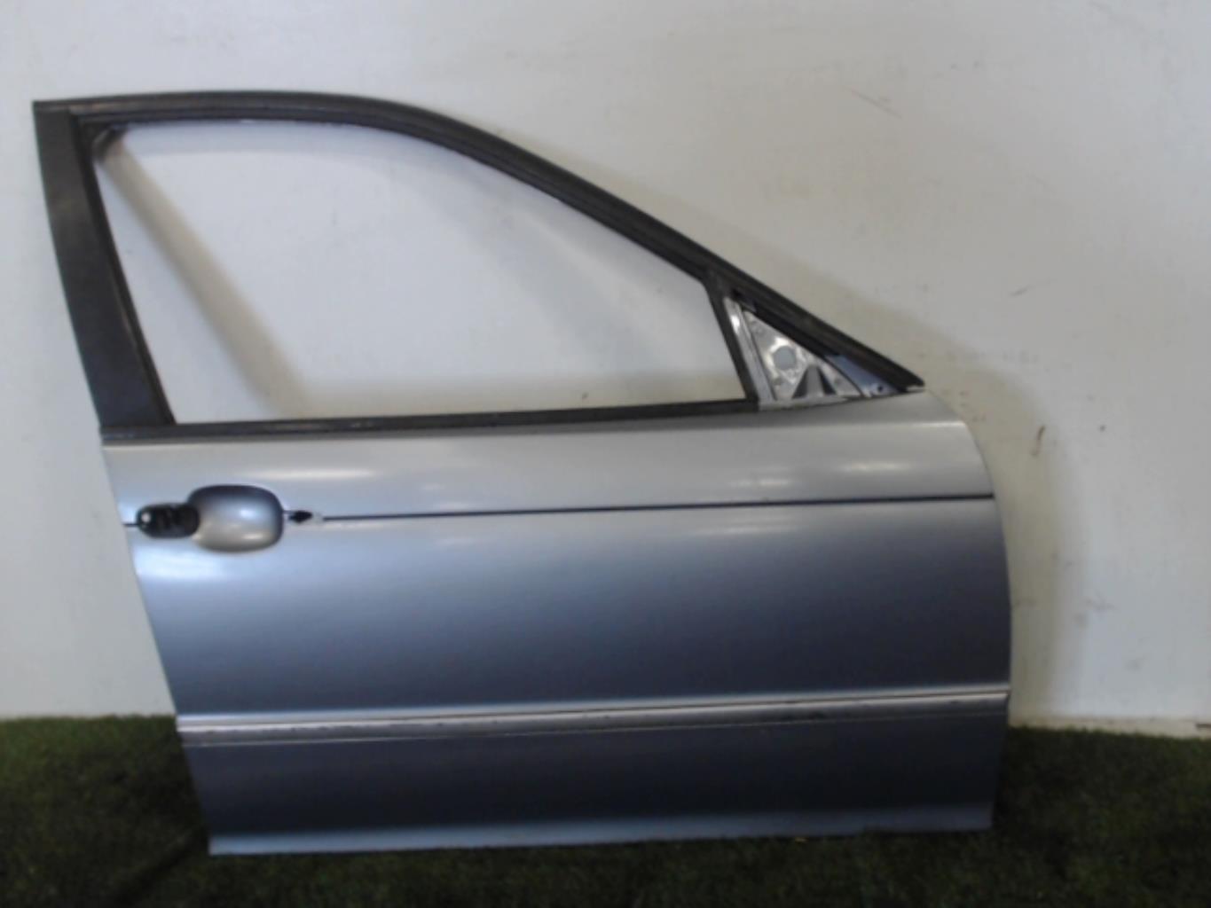Porte avant droit