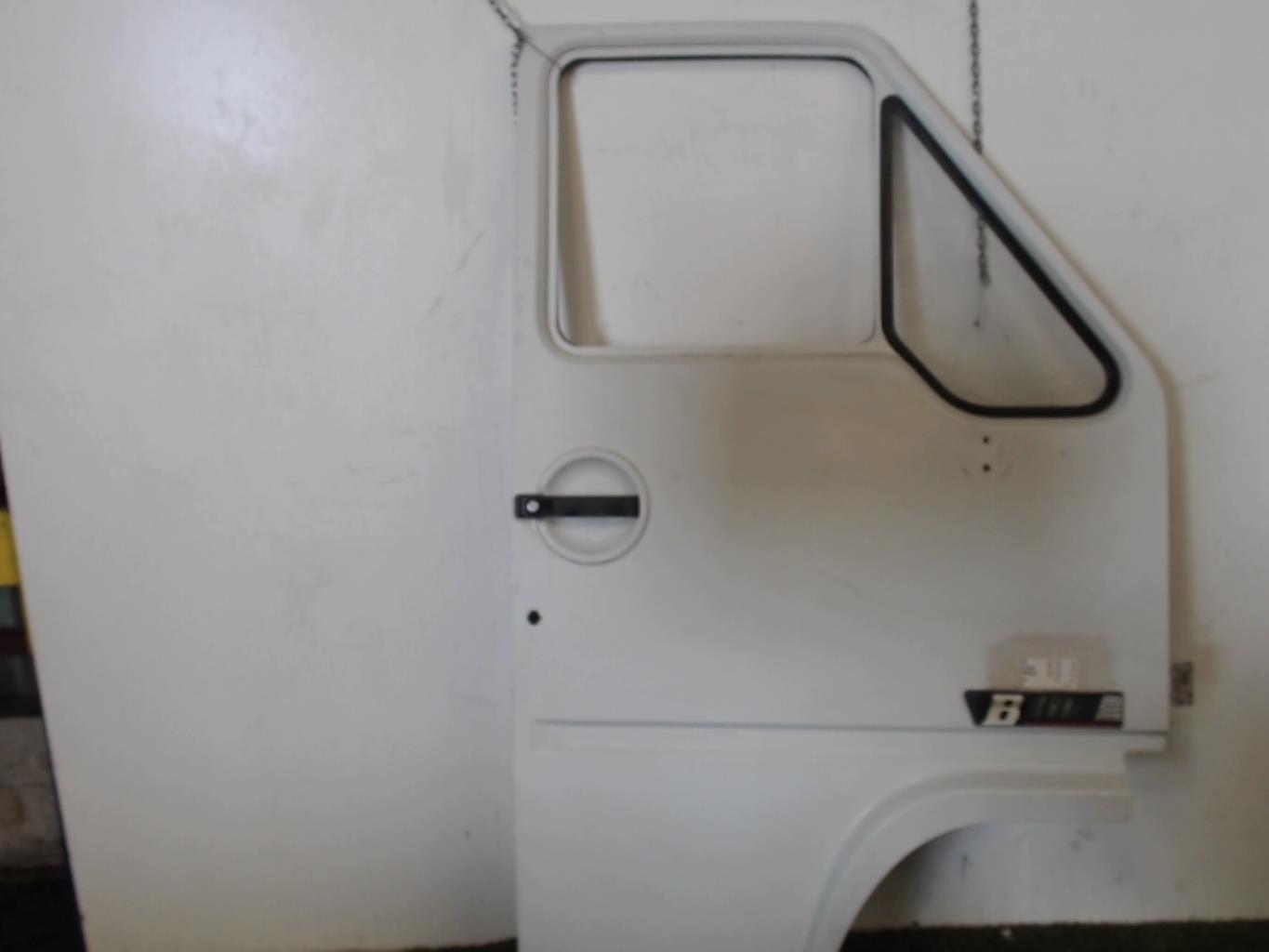 Porte avant droit