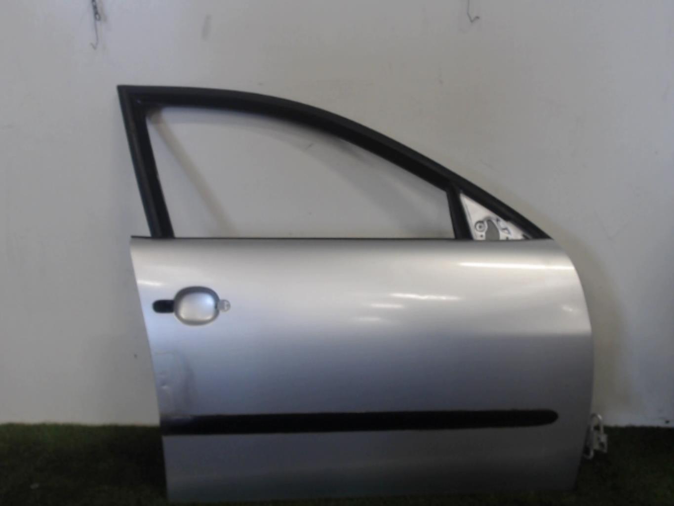 Porte avant droit