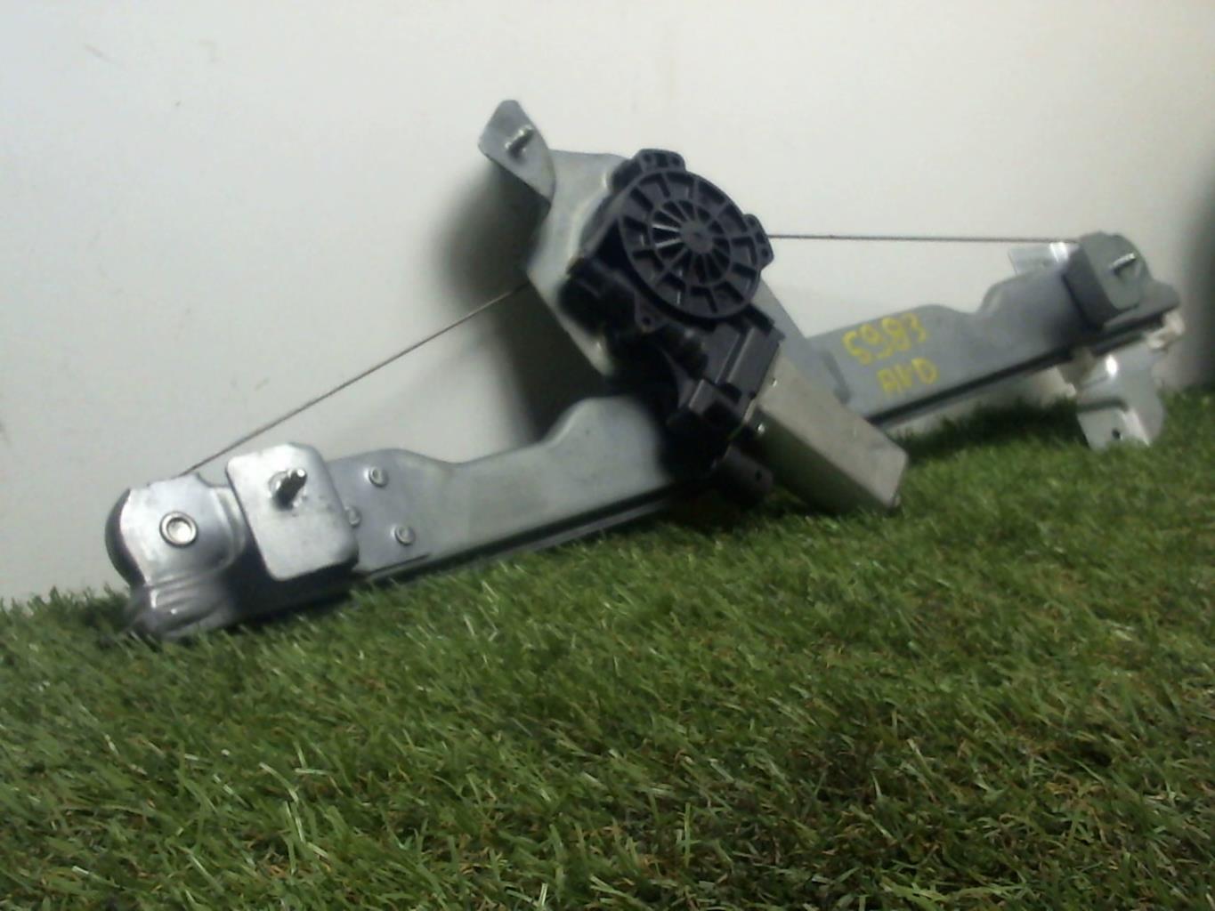 Leve vitre electrique avant droit