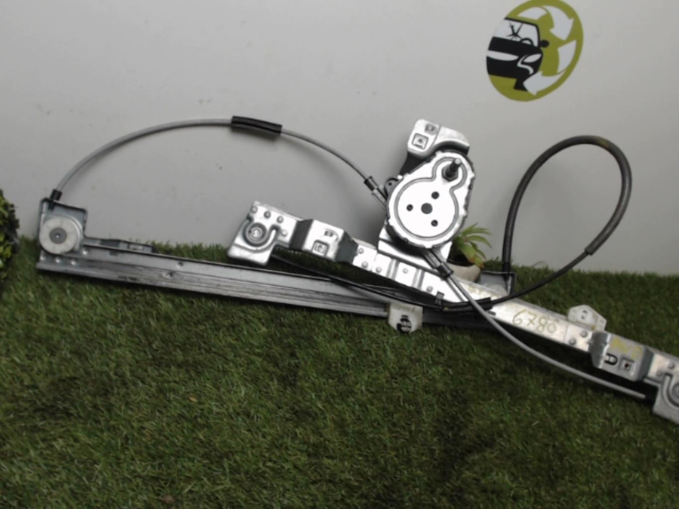 Leve vitre electrique avant droit