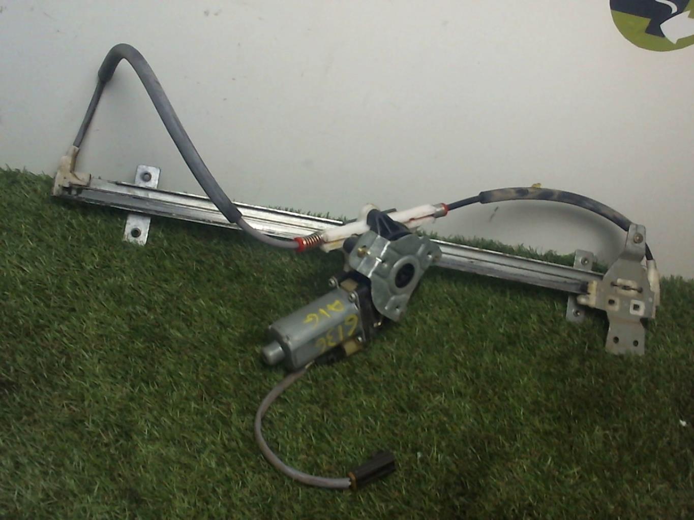Leve vitre electrique avant gauche