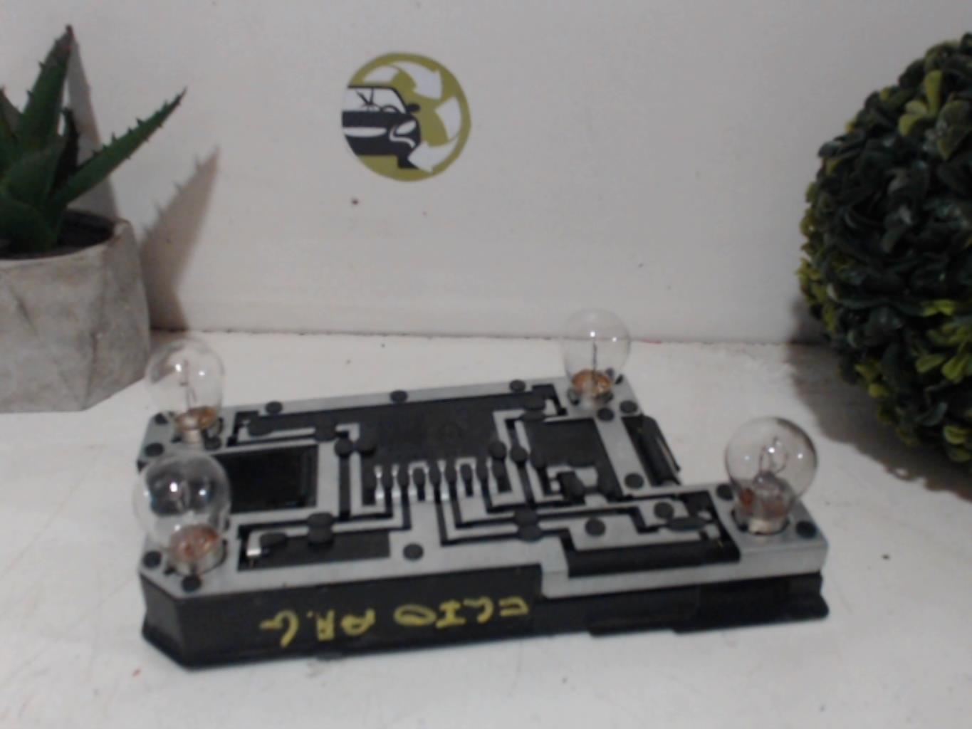Platine feu arriere gauche