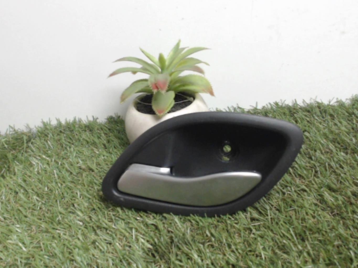 Poignee interieur arriere gauche