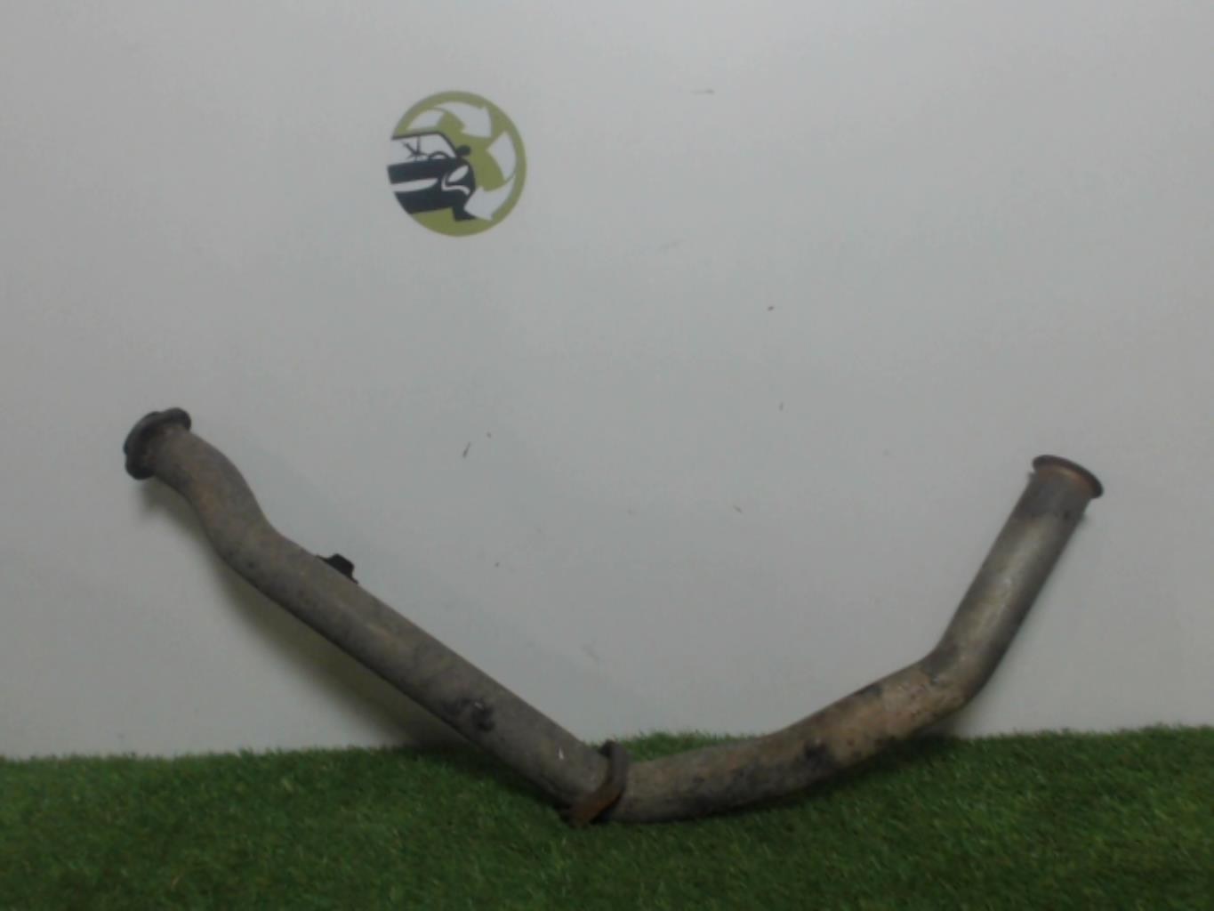 Tube intermediaire (echappement)