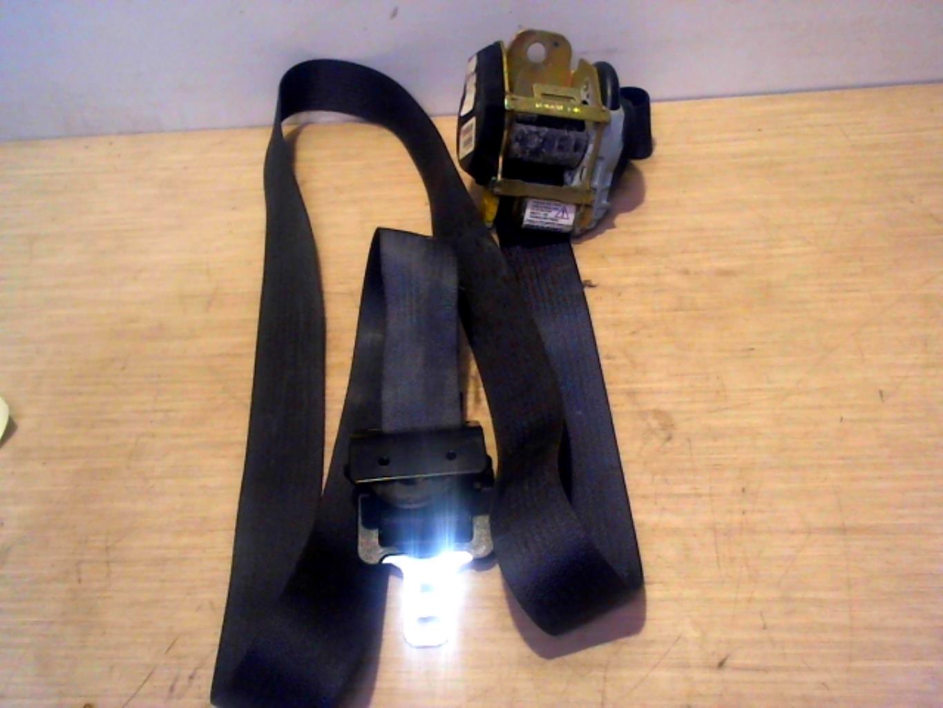 Ceinture avant droit