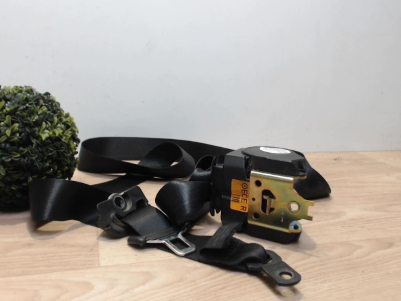Ceinture avant droit