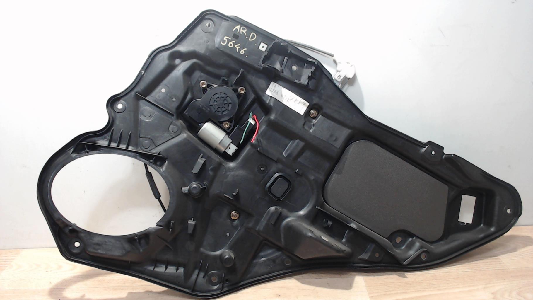 Leve vitre electrique arriere droit