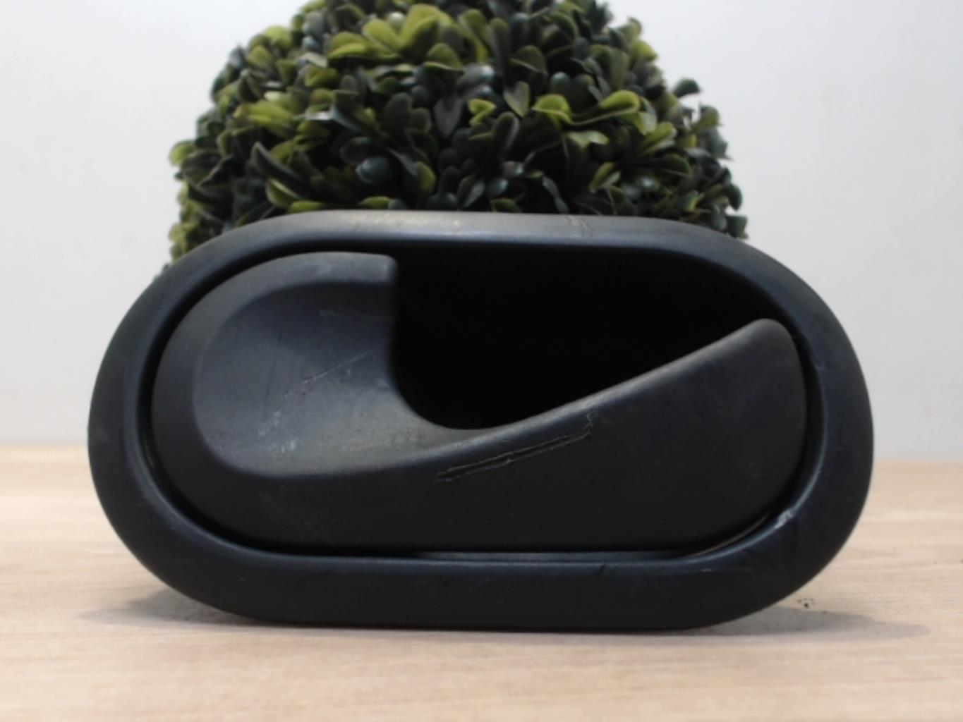 Poignee interieur arriere gauche
