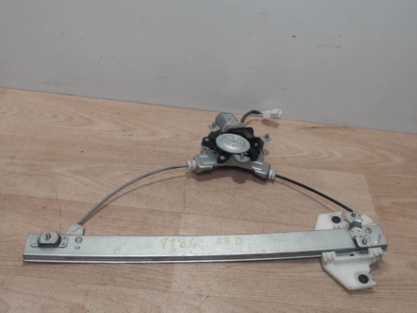 Leve vitre electrique arriere droit