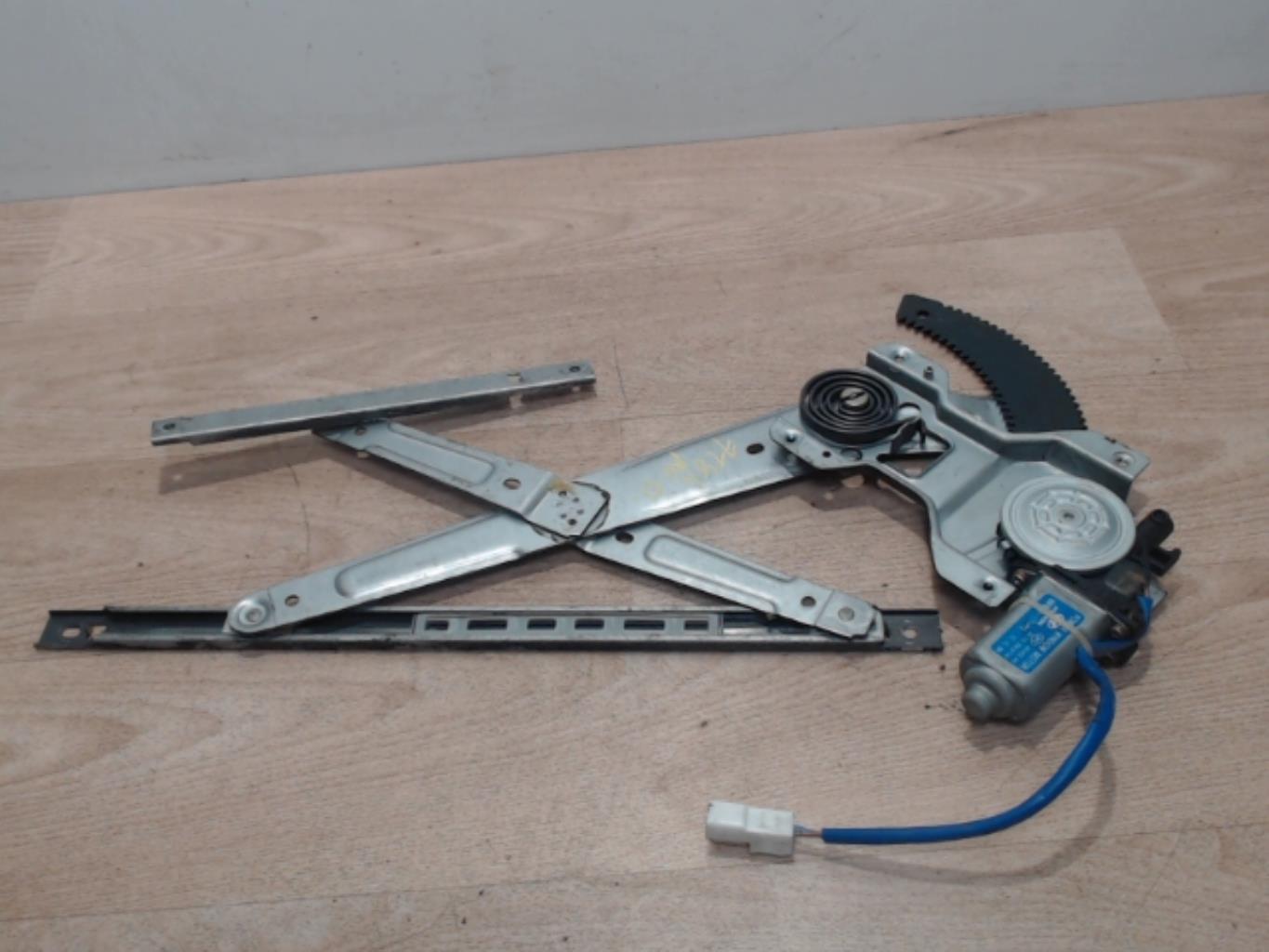 Leve vitre electrique avant droit