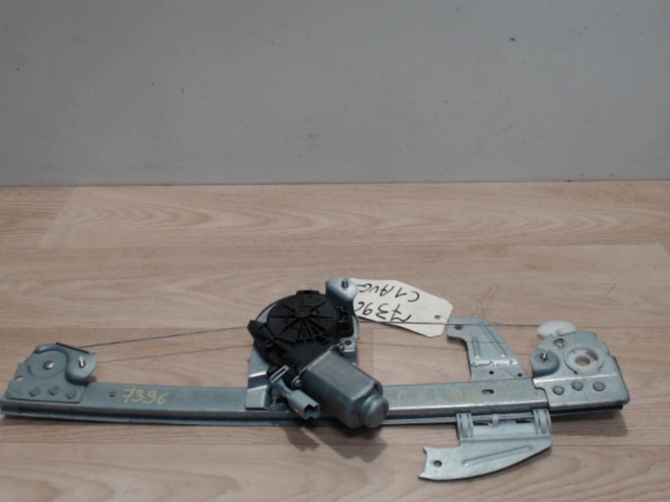 Leve vitre electrique avant gauche