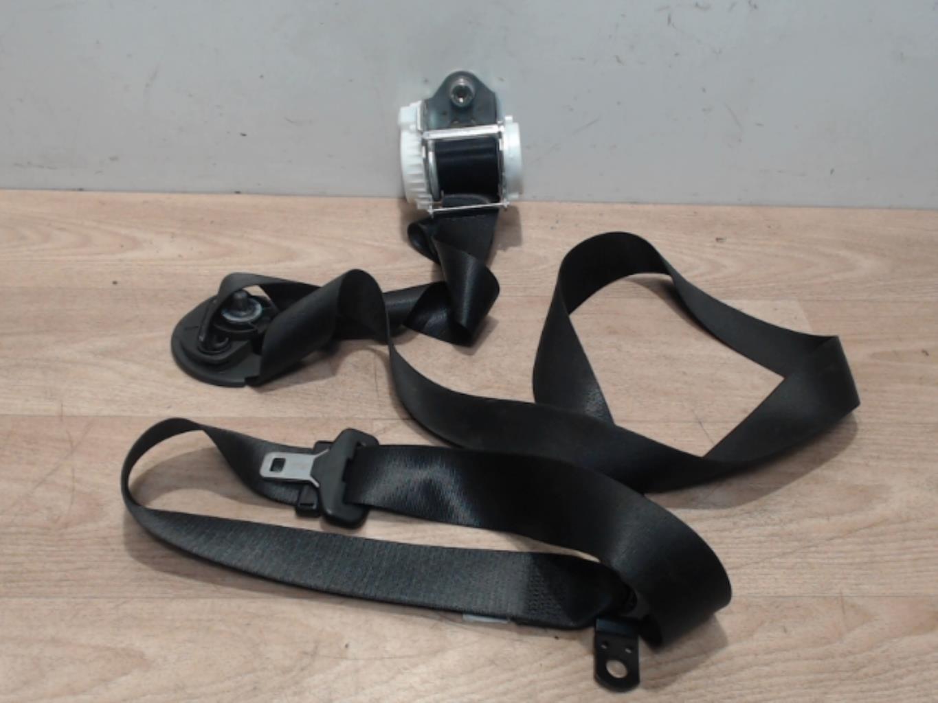 Ceinture avant droit