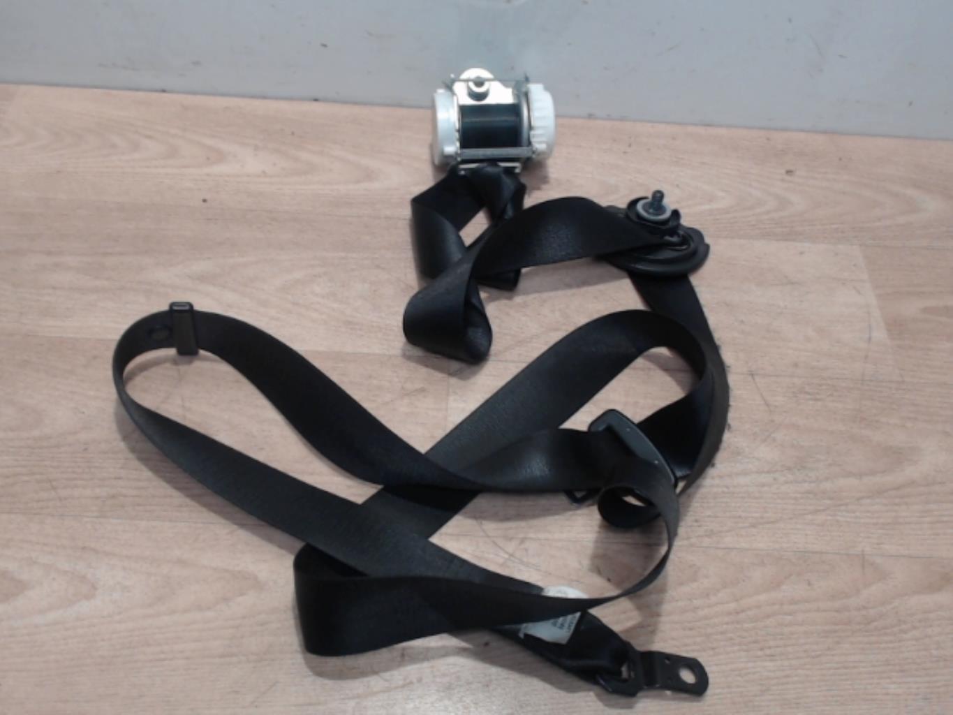Ceinture avant gauche