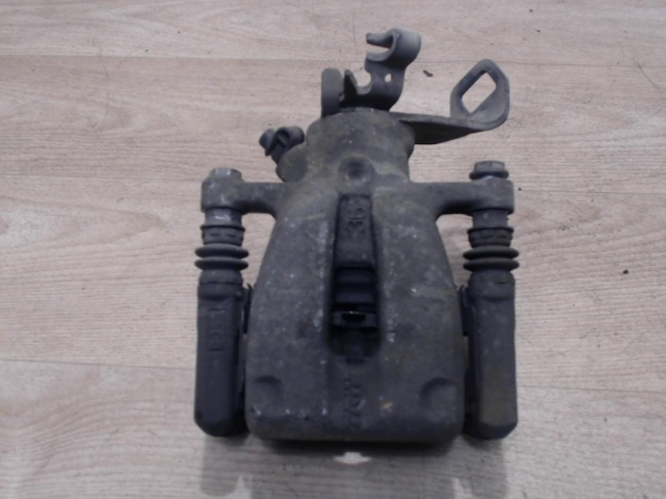 Etrier arriere gauche (freinage)