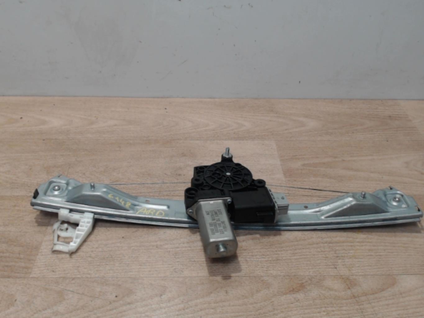 Leve vitre electrique arriere droit