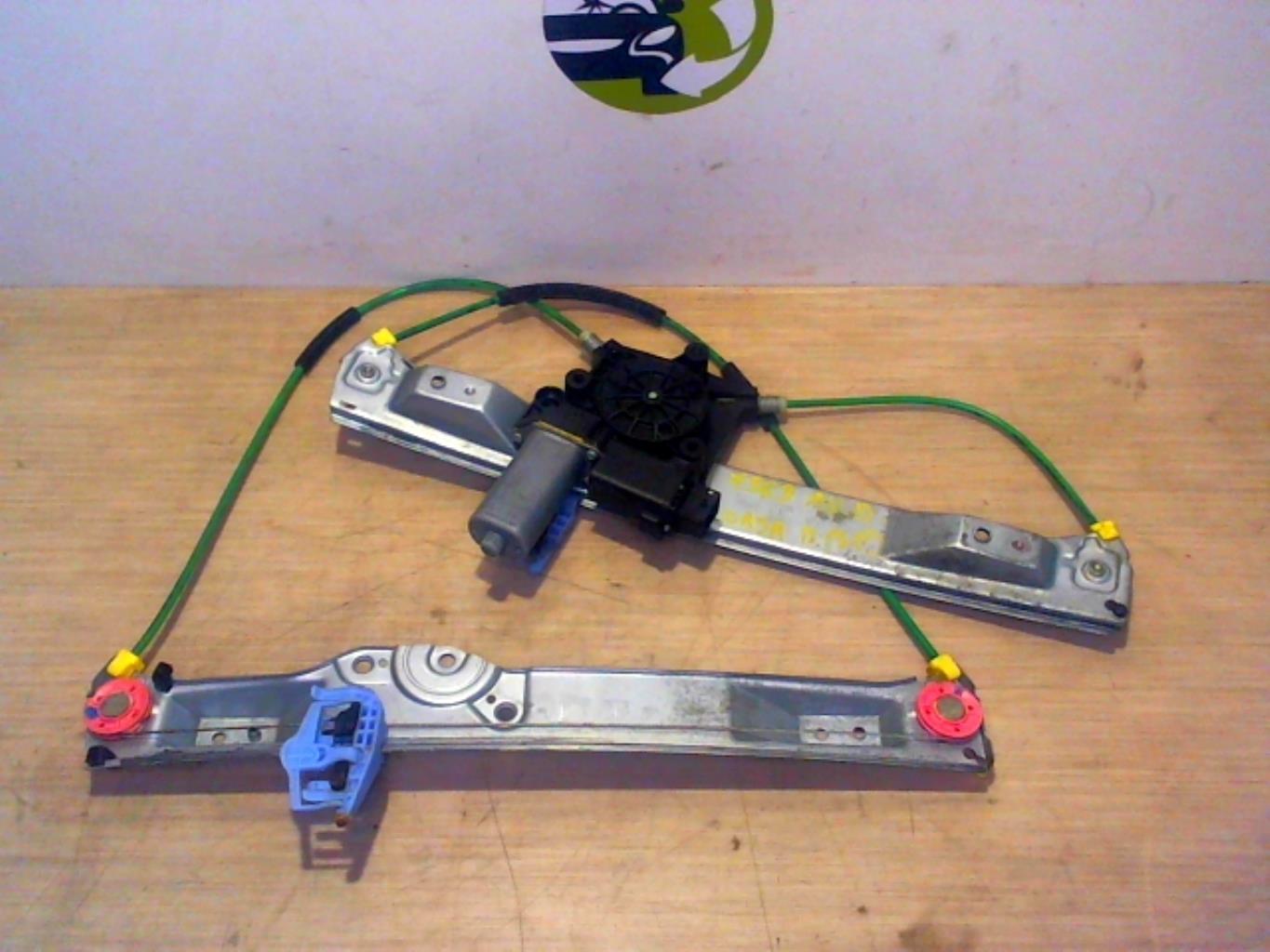 Leve vitre electrique avant droit