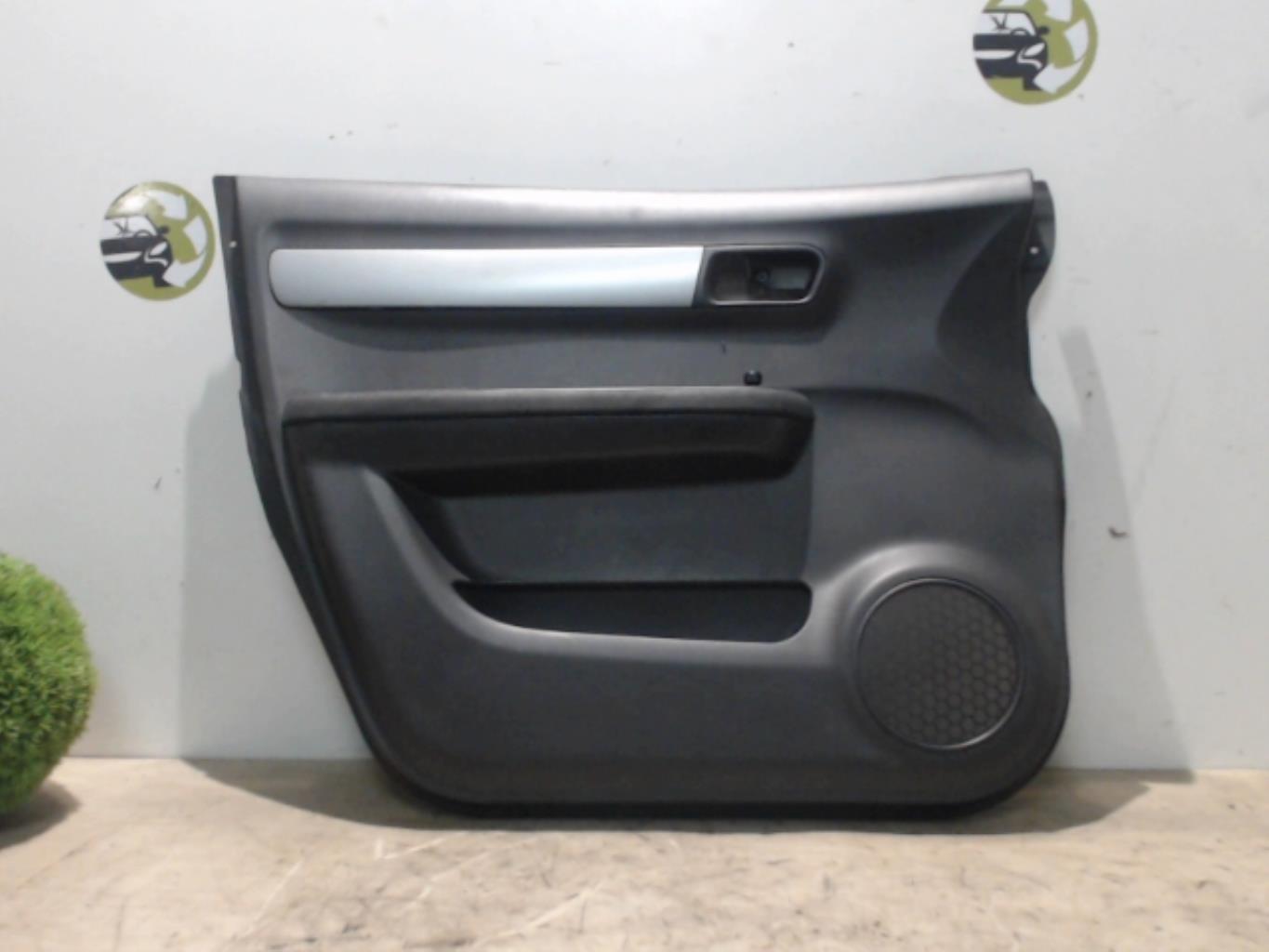 Panneau de porte avant gauche