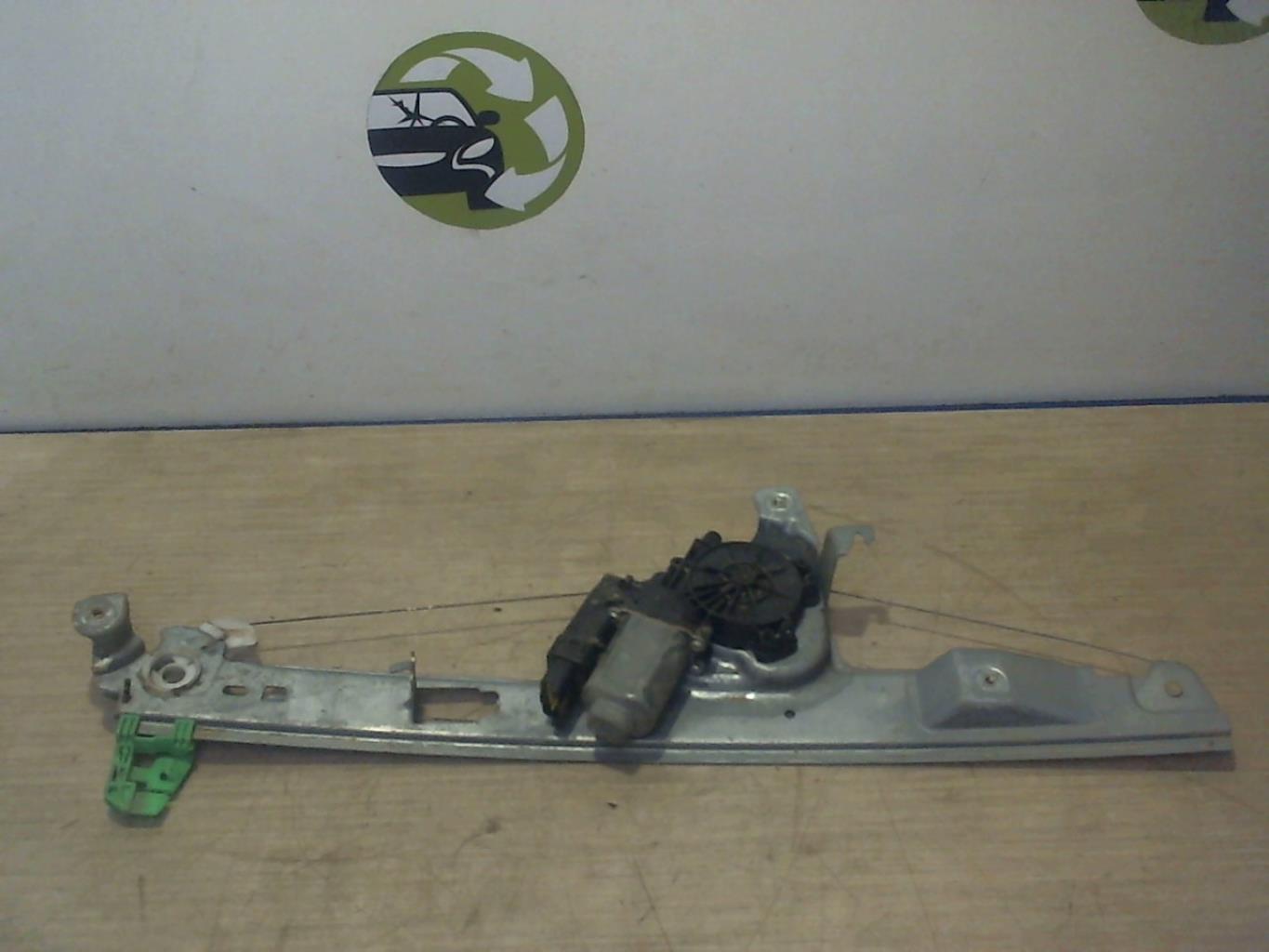 Leve vitre electrique avant droit