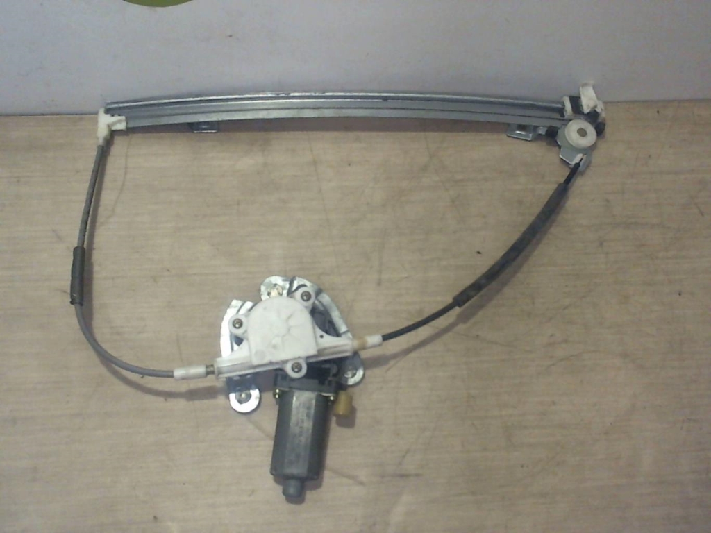 Leve vitre electrique avant droit