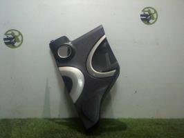 Garniture porte arriere droite