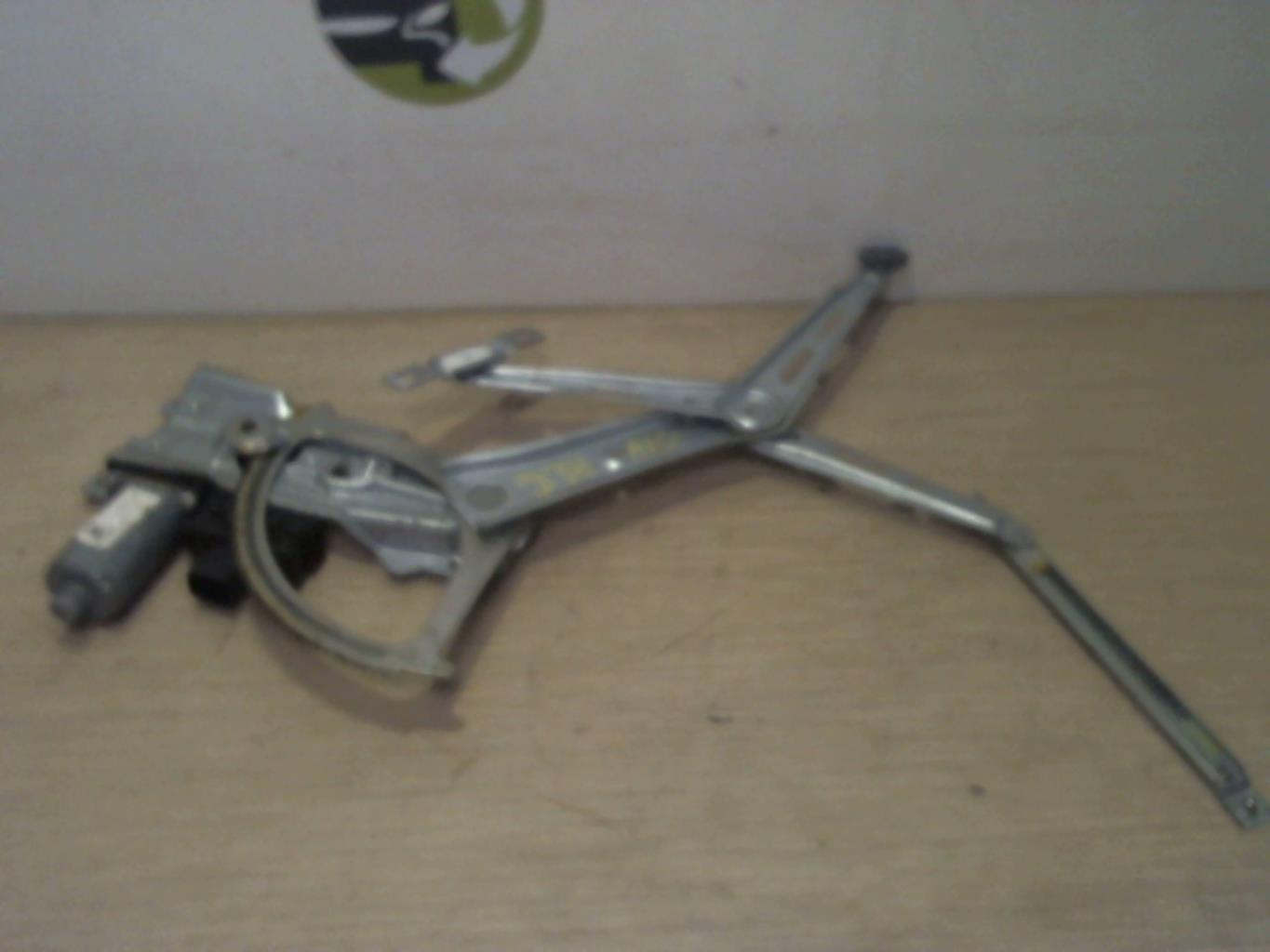 Leve vitre electrique avant gauche