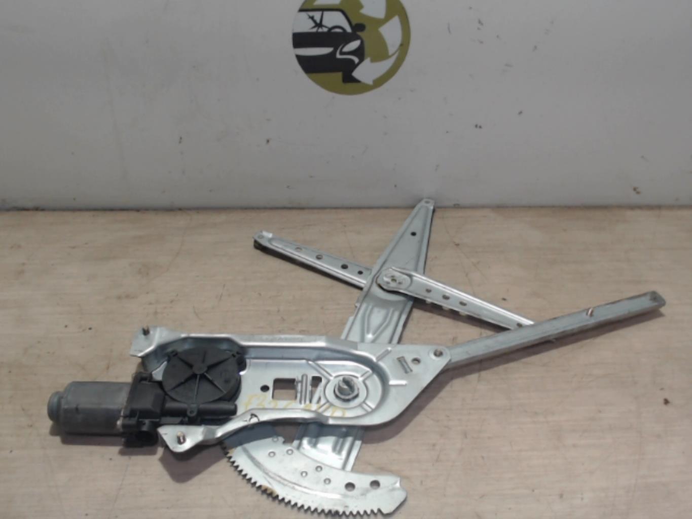 Leve vitre electrique avant droit