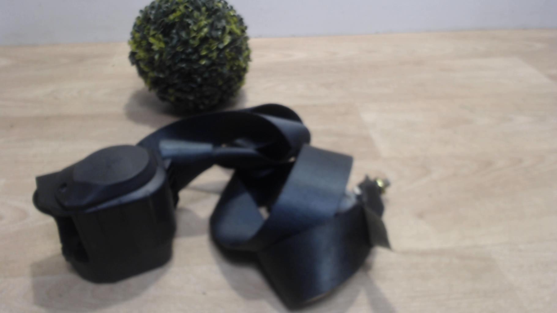 Ceinture arriere droit
