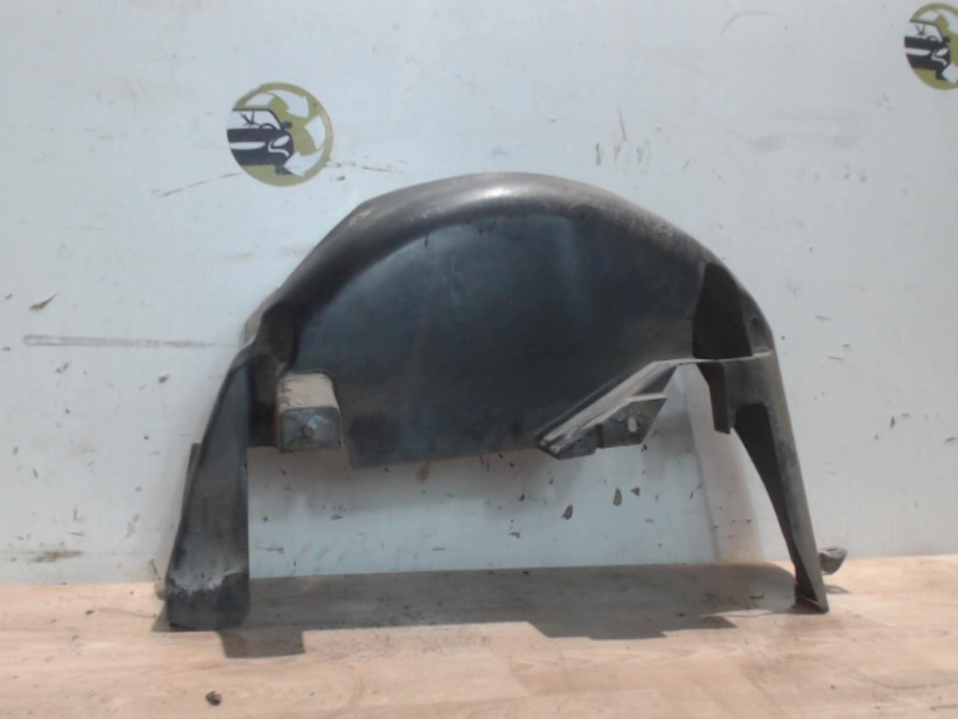 Pare boue arriere gauche