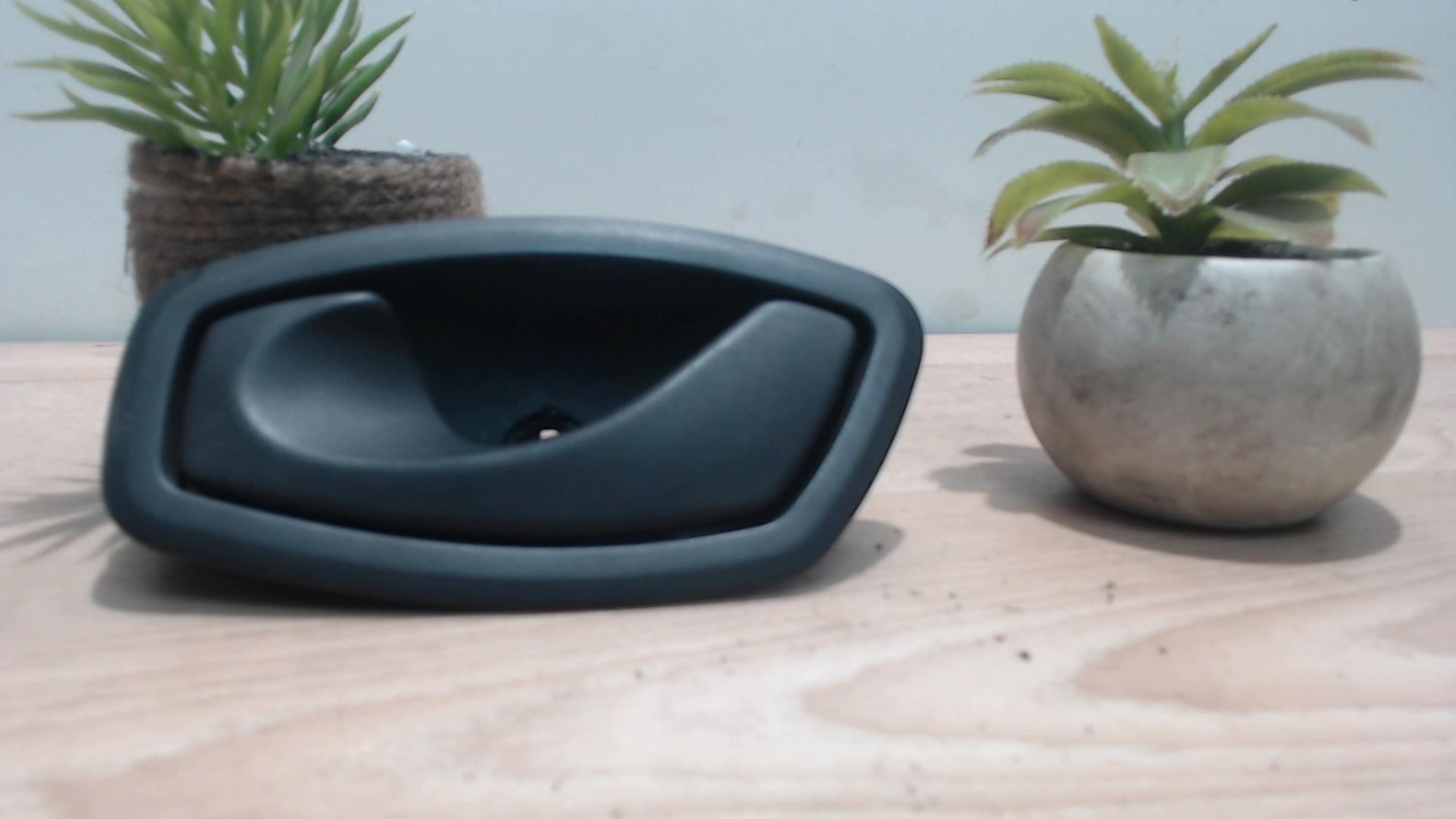 Poignee interieur avant gauche
