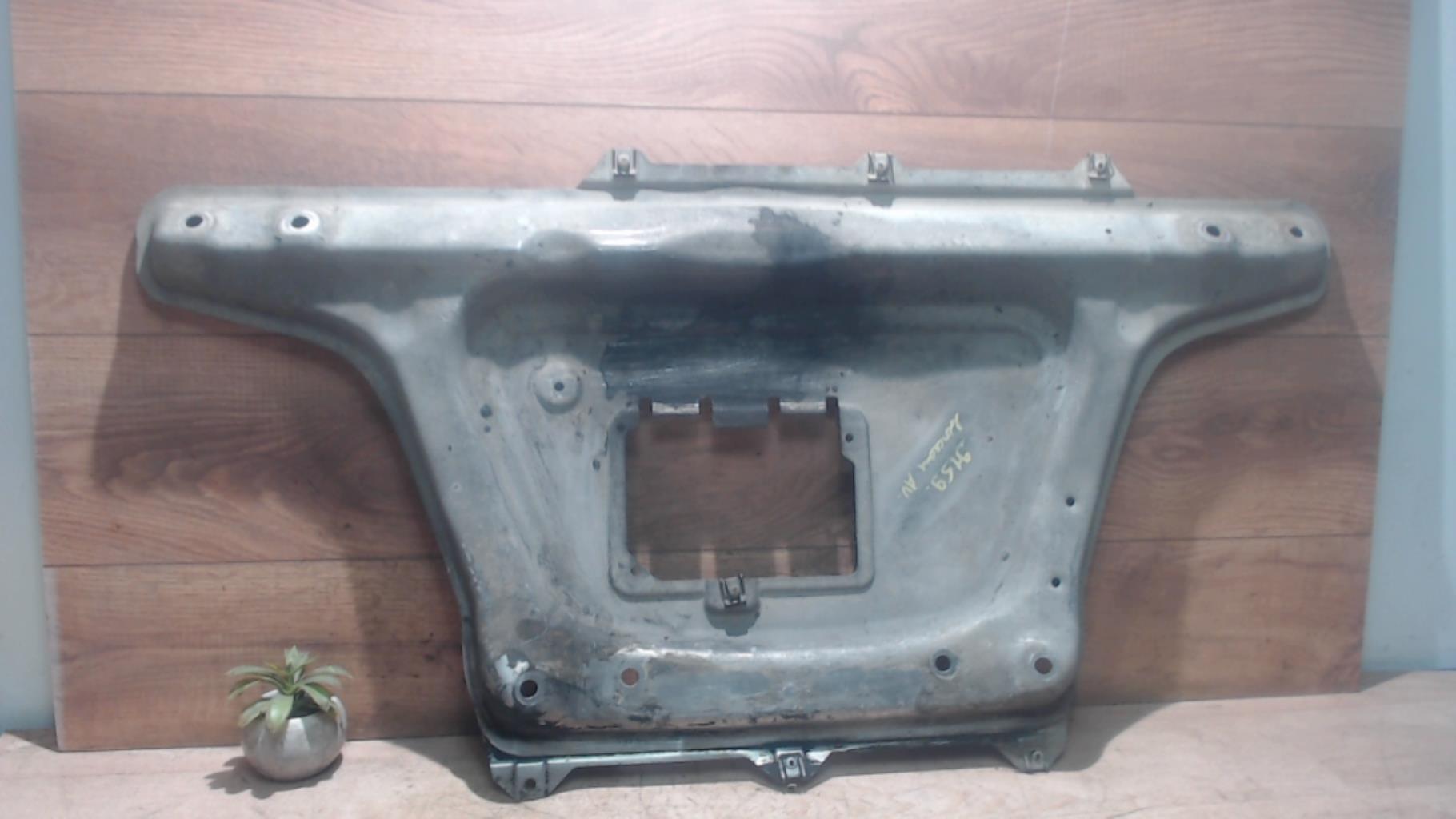 Cache moteur 