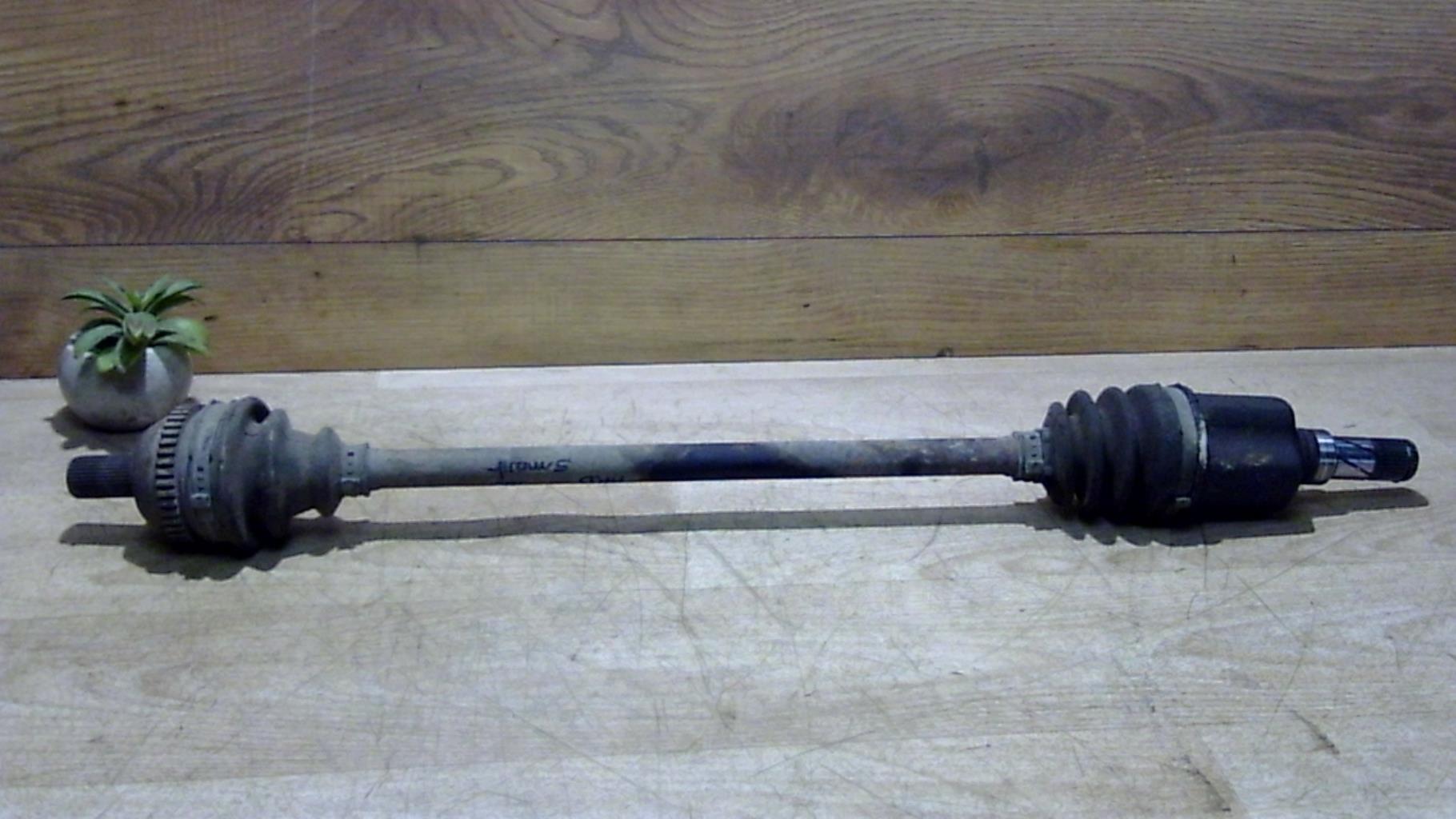 Cardan arriere droit (transmission)