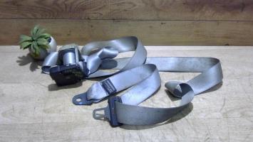 Ceinture avant gauche