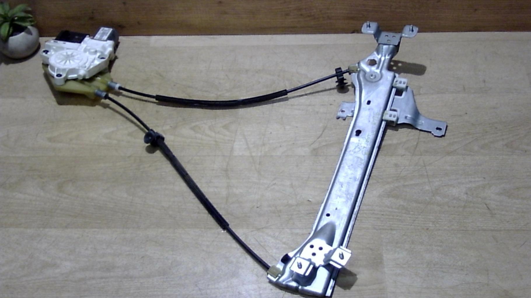Leve vitre electrique arriere droit