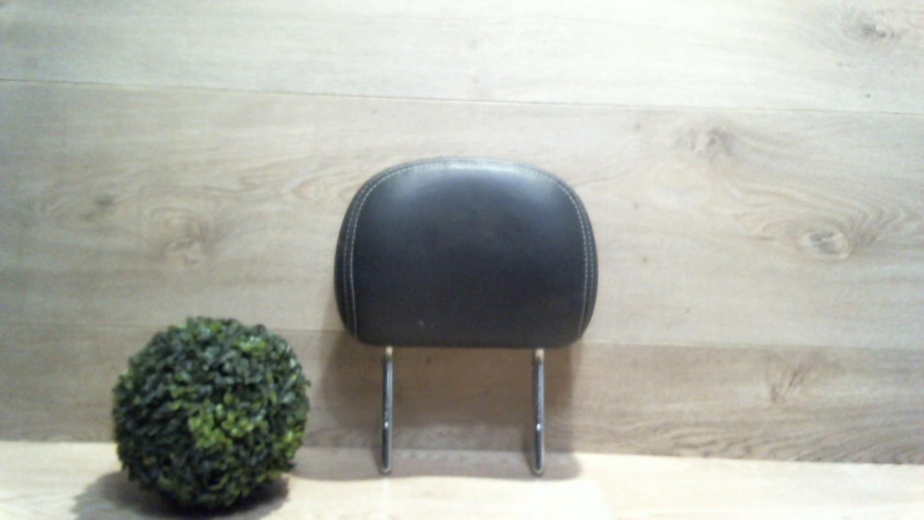 Appui tete avant
