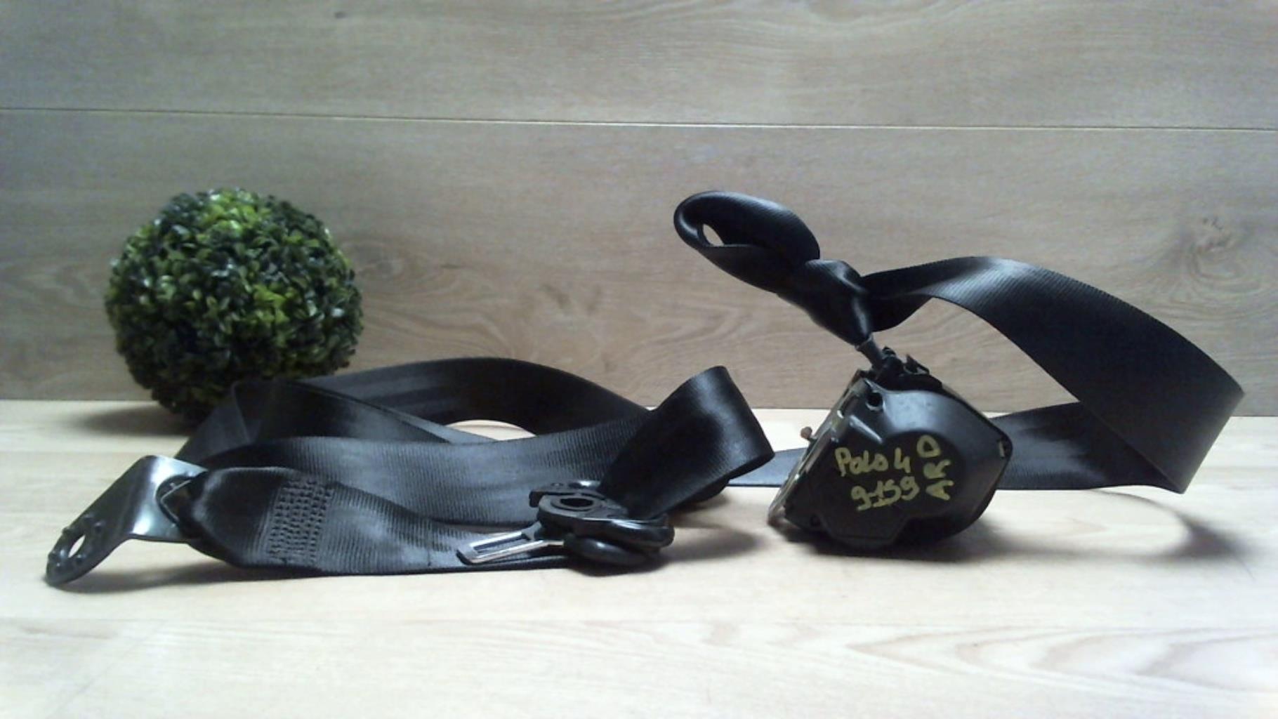 Ceinture arriere droit