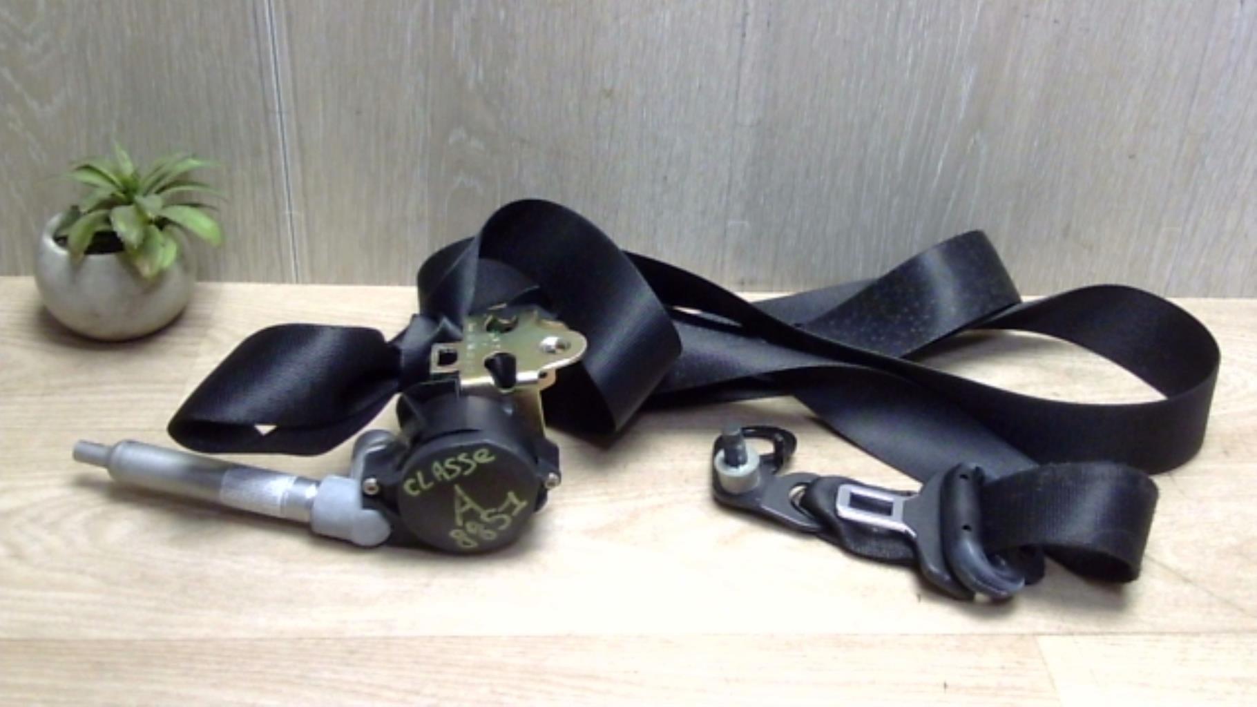 Ceinture avant droit