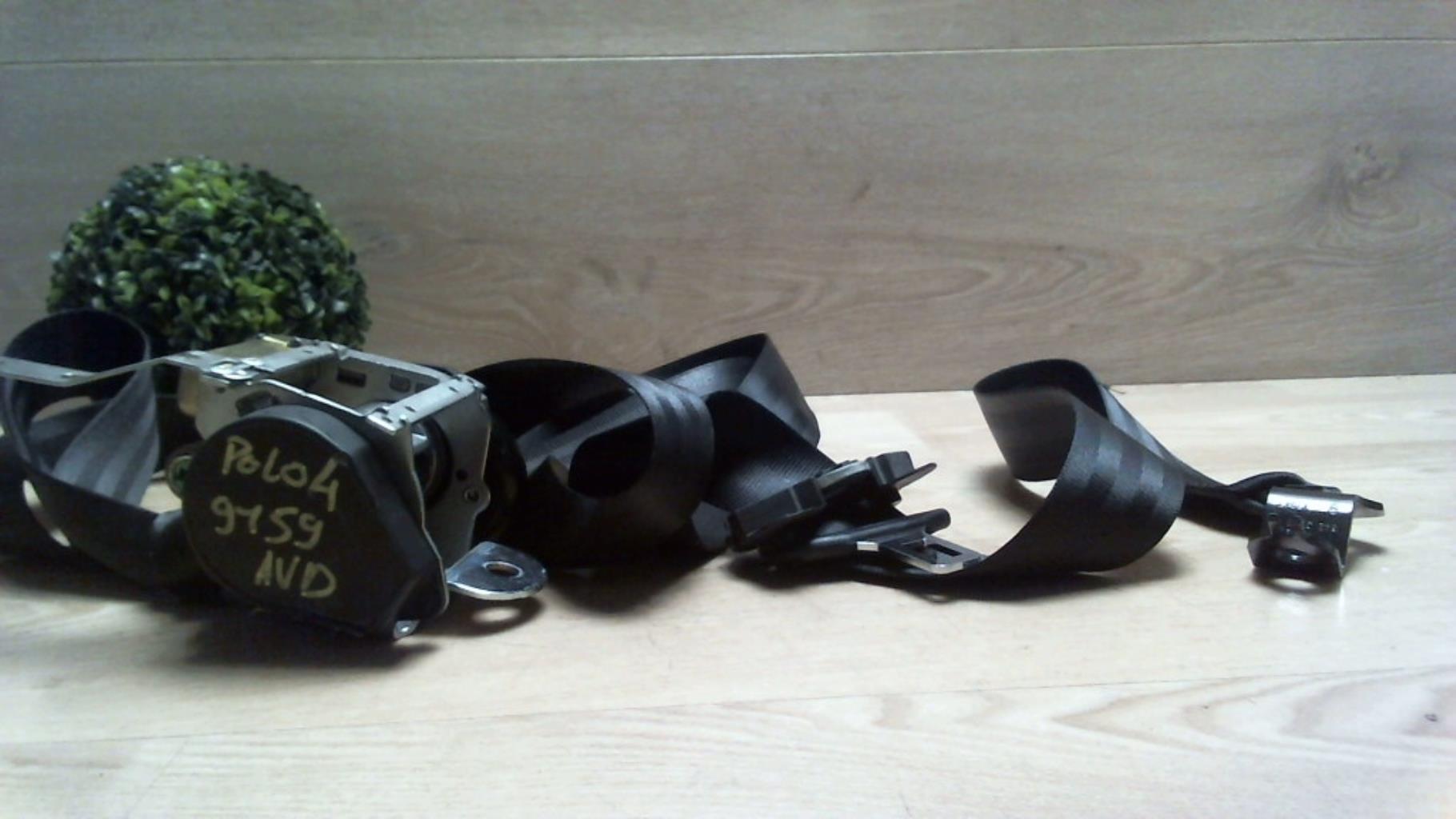 Ceinture avant droit