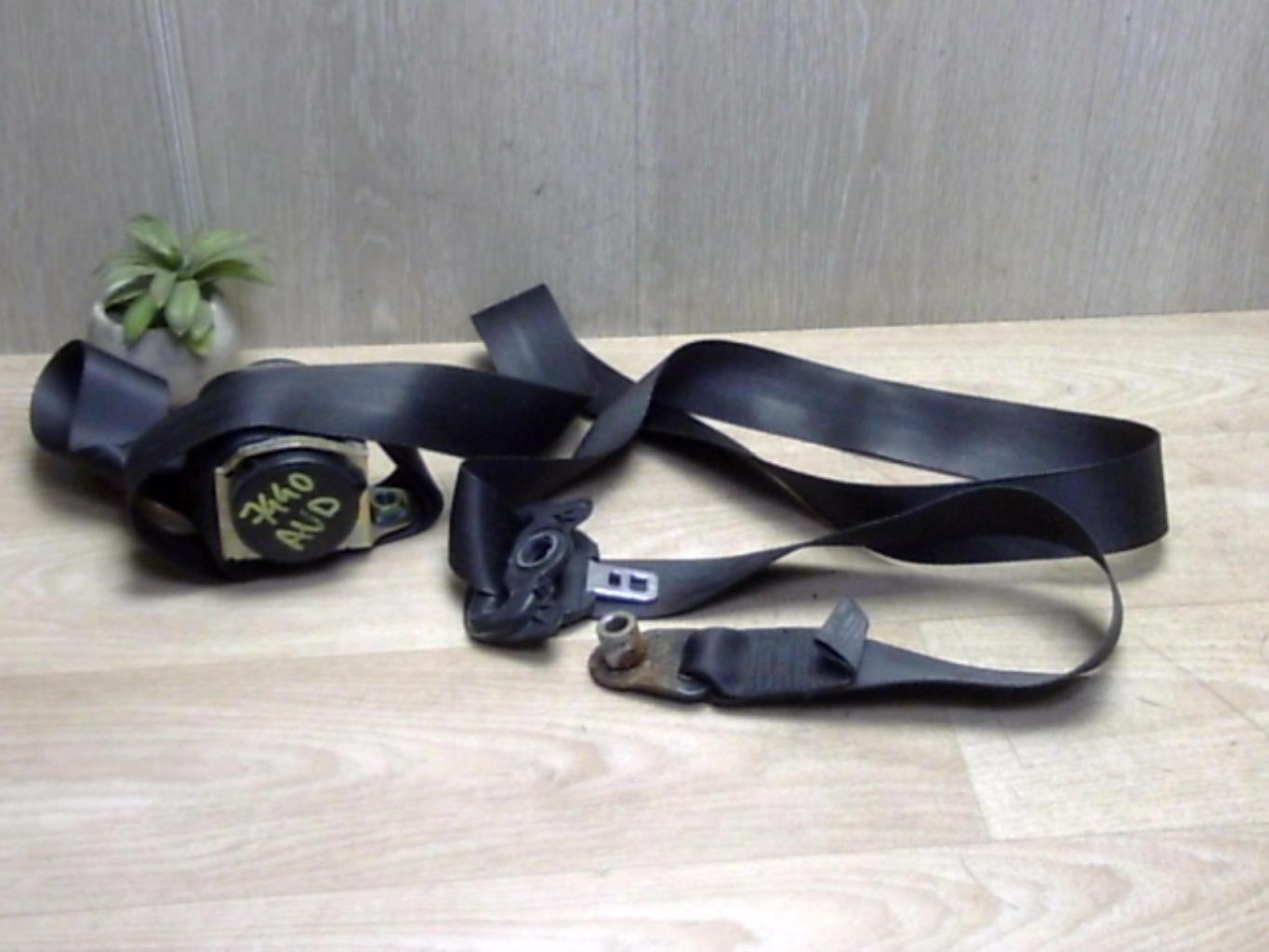 Ceinture avant droit