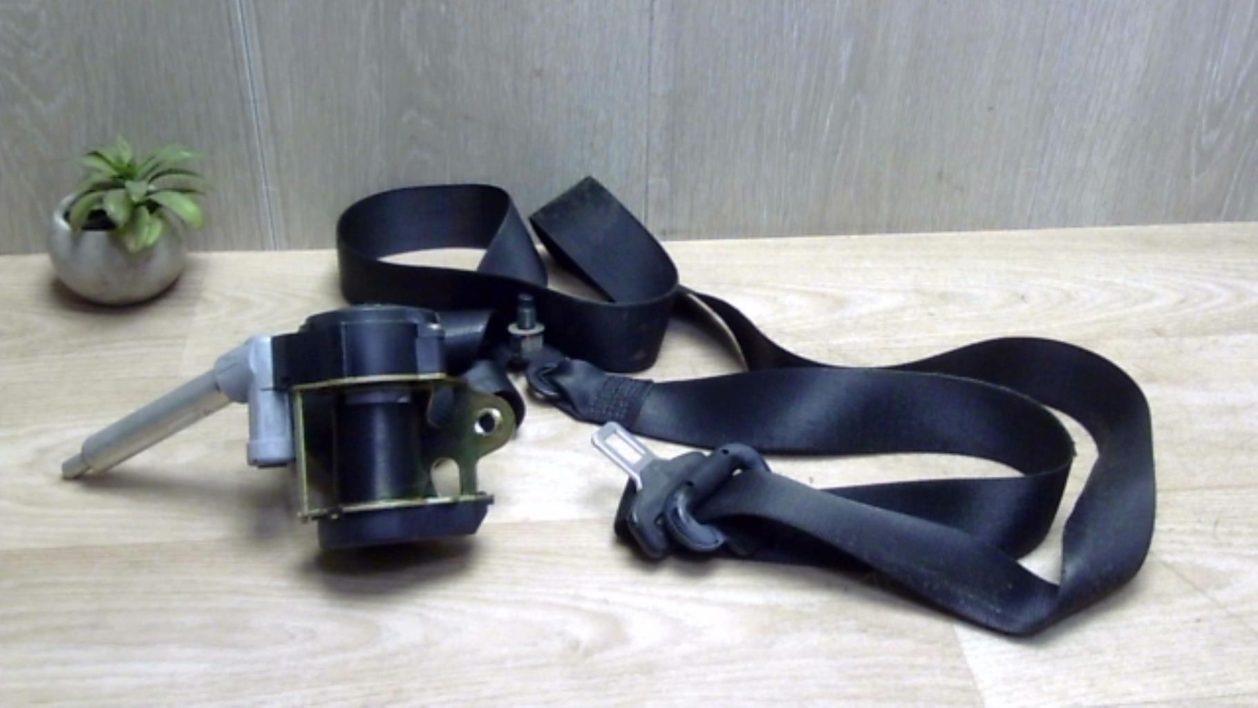 Ceinture avant gauche