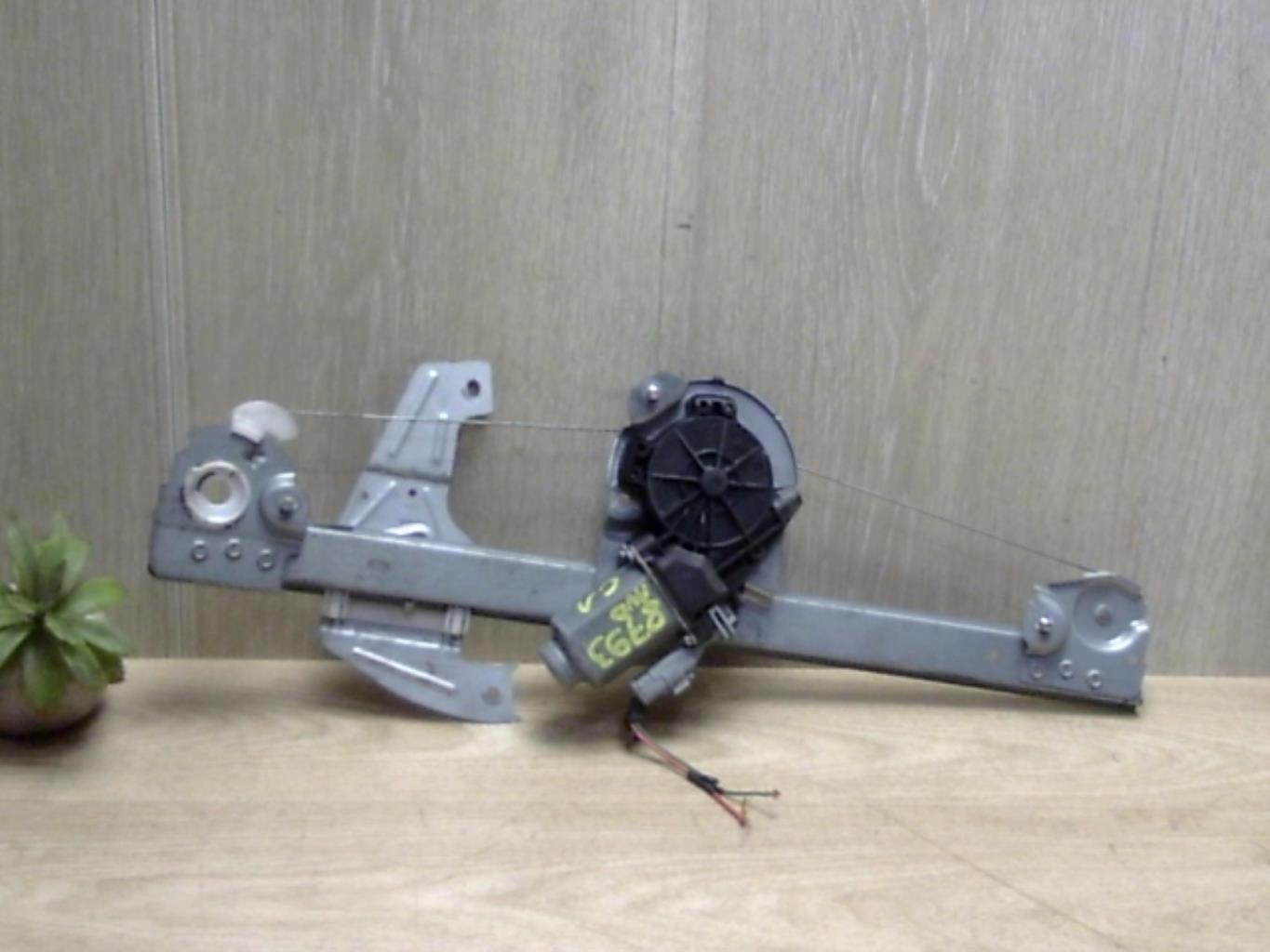 Leve vitre electrique avant droit